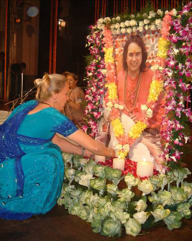 Ganga at the Shri 1008 Haidakhanwale Baba World Concert in Delhi on 3rd December 2006 “ Be firm like a rock, deep and serious like the sea…”